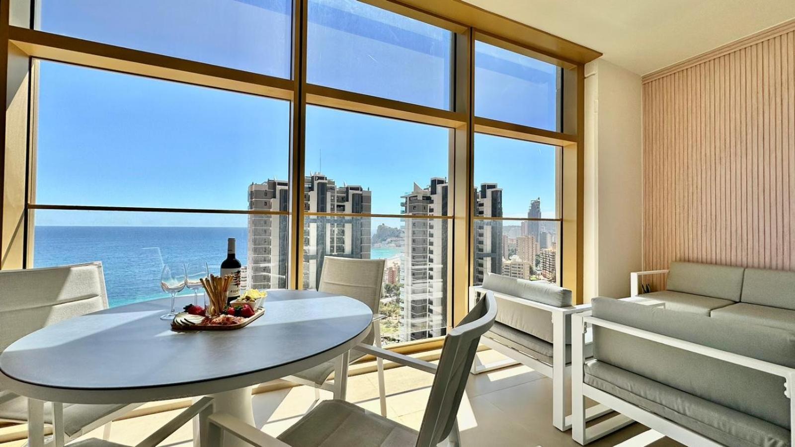 Intempo Residence By Leo Apartments Benidorm Eksteriør bilde